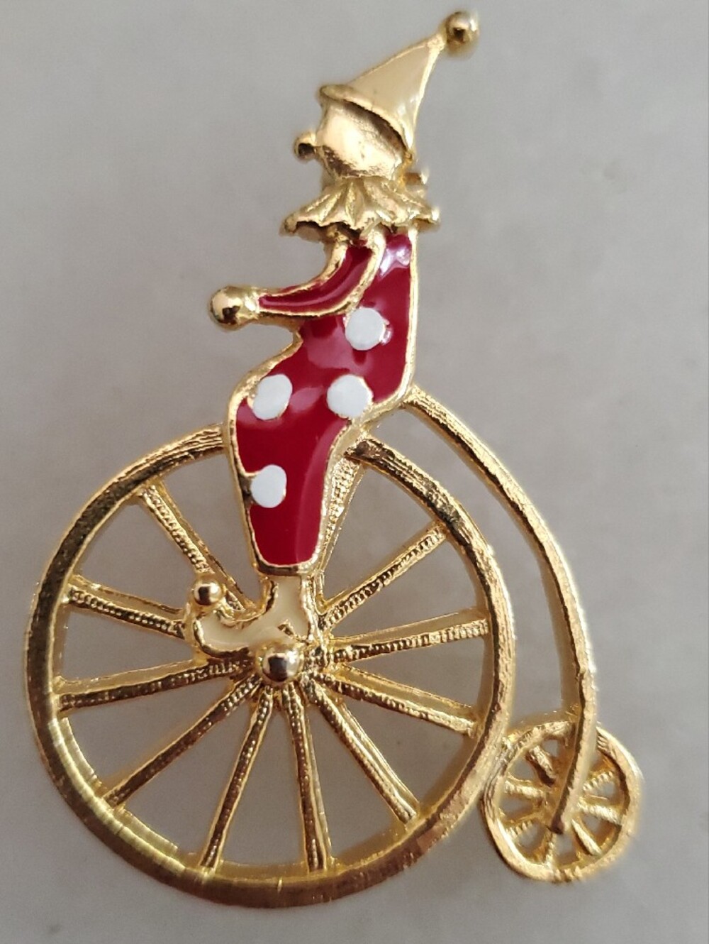 Gold Clown on Penny-Farthing Brooch - Red and White Accents - Picture 4 of 5